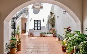 Casa Irake